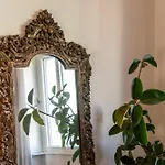 Station - Exclusive 2 Bedrooms Apartman