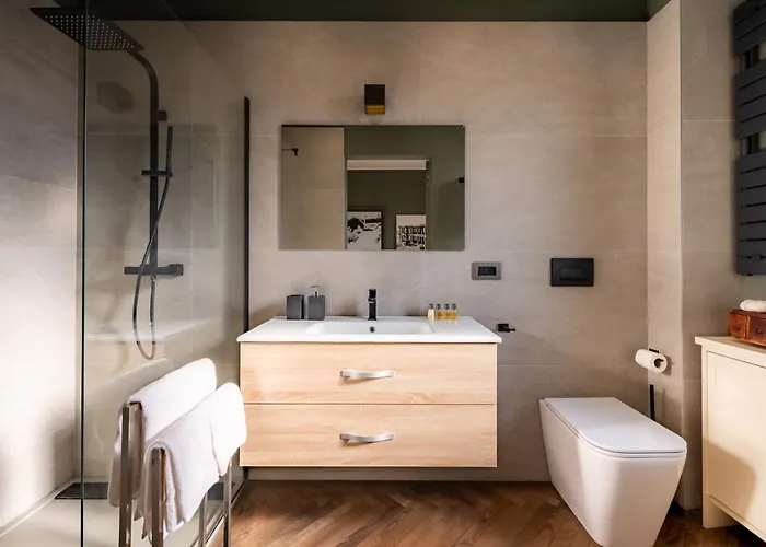 Station - Exclusive 2 Bedrooms Milano