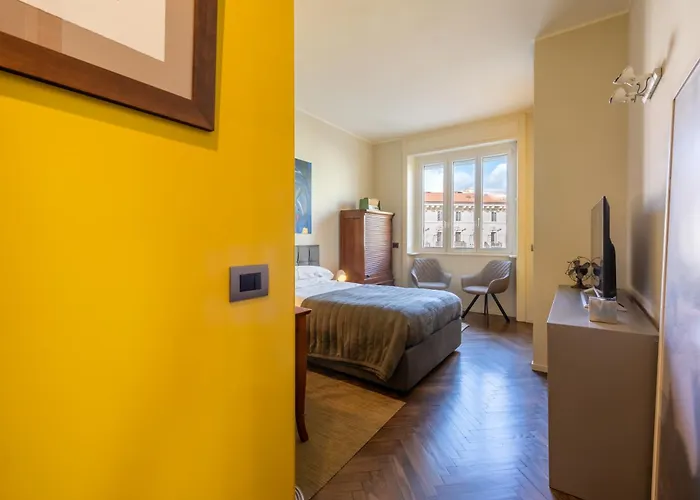 Station - Exclusive 2 Bedrooms Milano