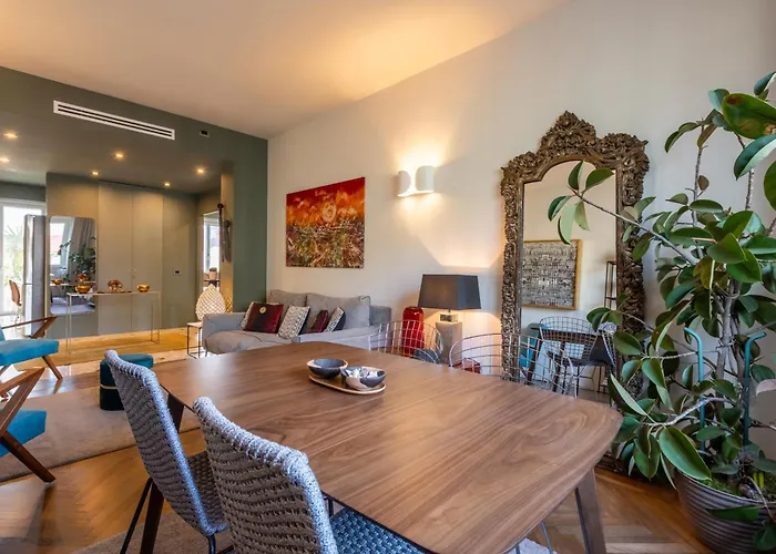 Station - Exclusive 2 Bedrooms * Milano