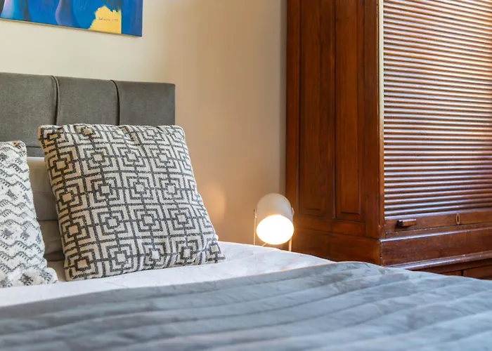 Station - Exclusive 2 Bedrooms Lejlighed *